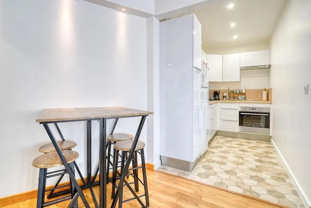 Cozy 5 People Tour Eiffel - Champ De Mars Apartman *